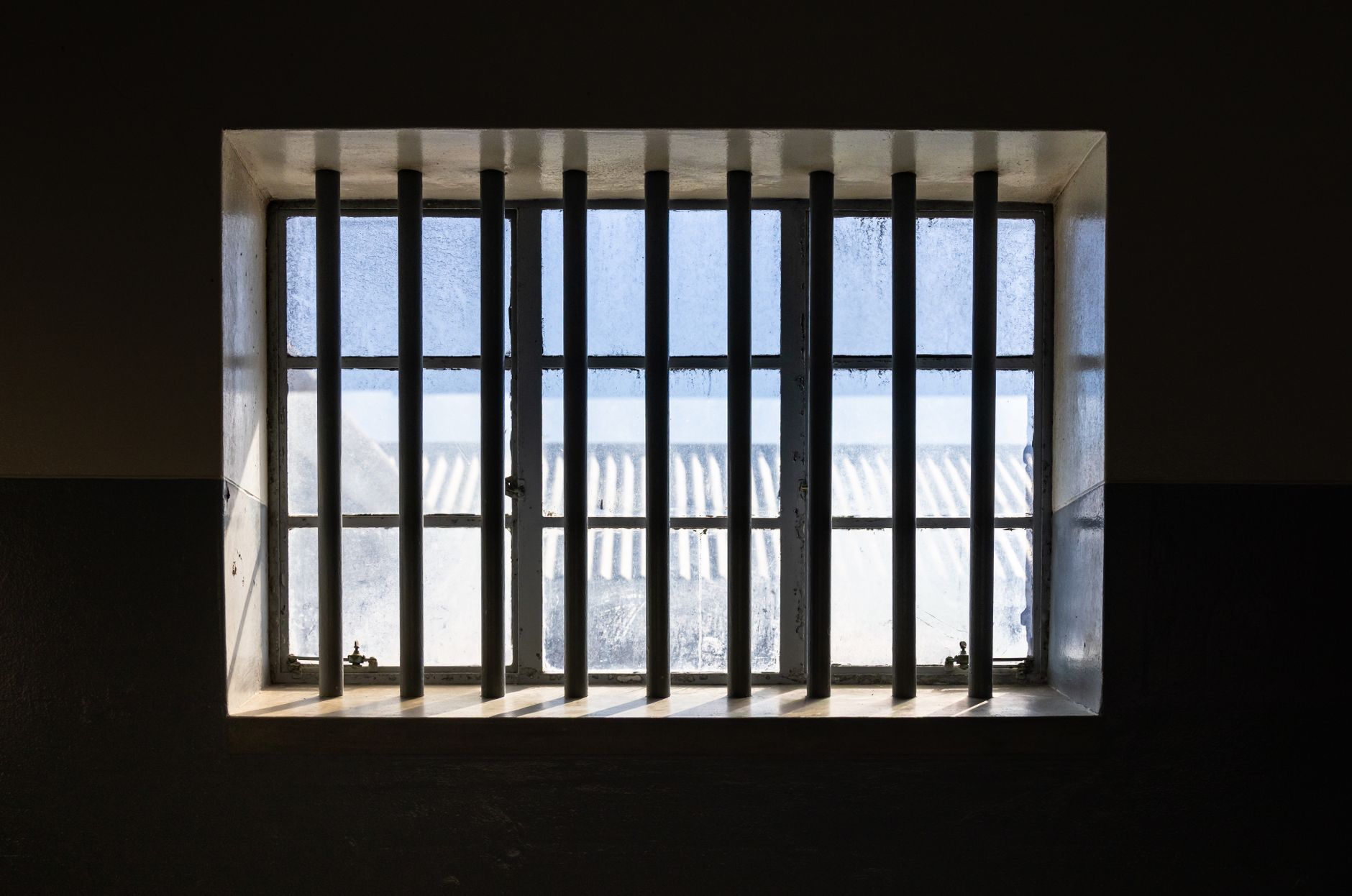 Paul in Prison: How to Find Contentment When Life Is Hard
